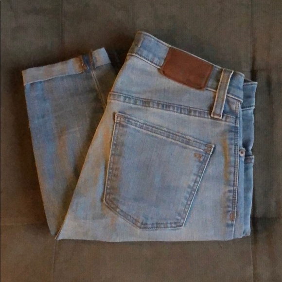 9” High-Rise Skinny Cuffed Jeans: Light Wash - Picture 5 of 5